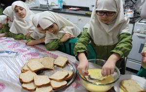 نویسنده: محبوبه خوانساری