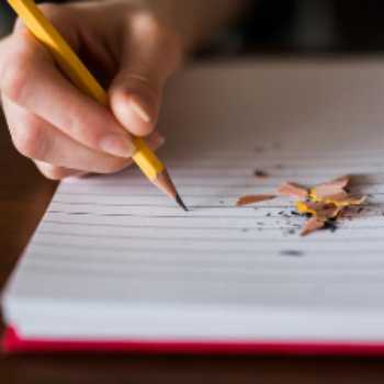 منابع لازم برای نویسندگی