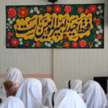 نویسنده: مهسا بخارایی